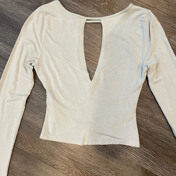 2 for $15 💚Fabletics Carolina Long Sleeve Wrap - Picture 4 of 5